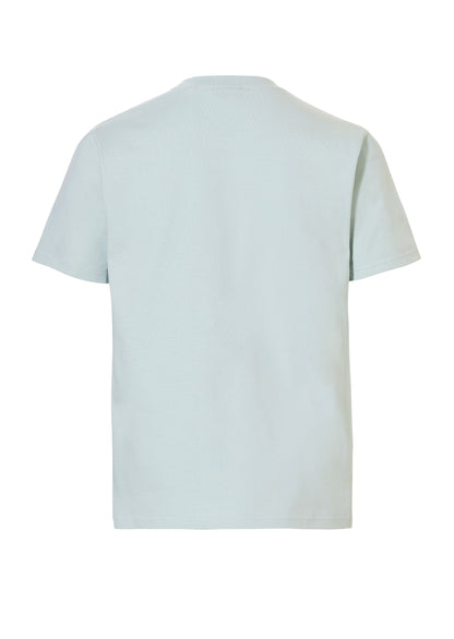 T-shirten med normal passform